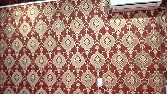 Snapshot of VictoriaSGS chatting on 04/03/26, 03:21 VictoriaSGS online show from 04/03/26, 03:21