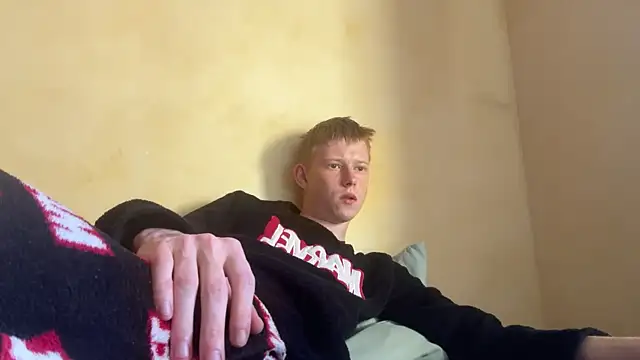 Snapshot of dreamy_devi1 chatting on 04/06/26, 01:12 dreamy devi1 online show from 04/06/26, 01:12