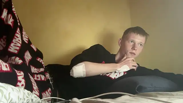 Snapshot of dreamy_devi1 chatting on 04/09/26, 05:18 dreamy devi1 online show from 04/09/26, 05:18