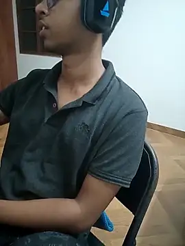 Snapshot of letsplaygame chatting on 04/09/26, 03:39 letsplaygame online show from 04/09/26, 03:39