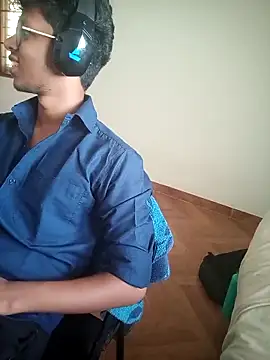 Snapshot of letsplaygame chatting on 04/12/26, 10:09 letsplaygame online show from 04/12/26, 10:09