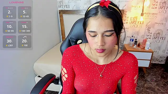 PALOMA ALVES online show from 06/02/26, 10:45