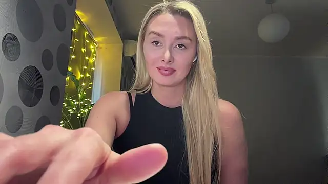 Snapshot of Annycute666 chatting on 04/05/26, 03:20 Annycute666 online show from 04/05/26, 03:20