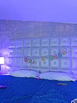 Snapshot of ZoeBlanc chatting on 04/09/26, 11:48 ZoeBlanc online show from 04/09/26, 11:48