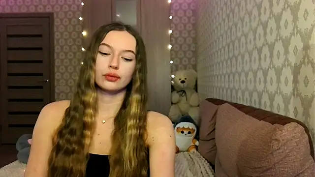 Snapshot of sexyamelia_meow chatting on 05/05/26, 08:28 sexyamelia meow online show from 05/05/26, 08:28