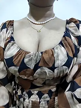 Snapshot of Piyu_x chatting on 04/09/26, 06:57 Piyu x online show from 04/09/26, 06:57