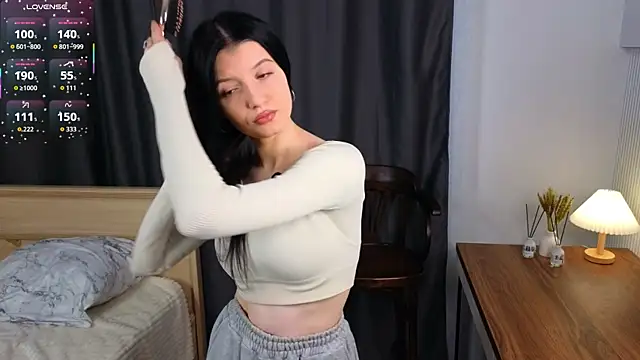 JazminLantey online show from 04/07/26, 01:06