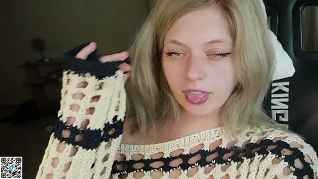 AkinaHaruko online show from 07/05/26, 02:51