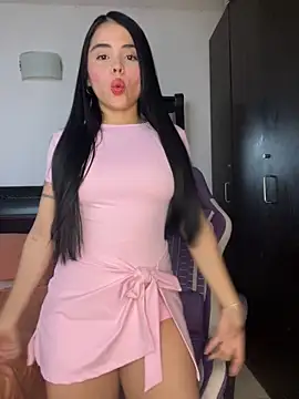 Snapshot of mimihot777 chatting on 04/14/26, 11:44 mimihot777 online show from 04/14/26, 11:44