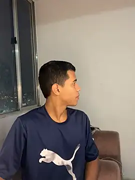 noahdark  online show from 05/31/26, 10:22