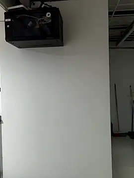 Snapshot of bella_swwan_ chatting on 04/16/26, 01:23 bella swwan online show from 04/16/26, 01:23