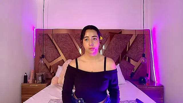 bella swwan  online show from 06/01/26, 08:32
