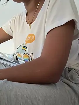 majo 2901 online show from 04/16/26, 07:03