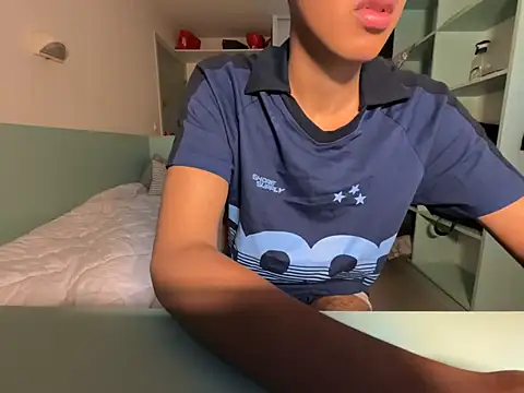 Rebeu 77 online show from 07/15/26, 04:45