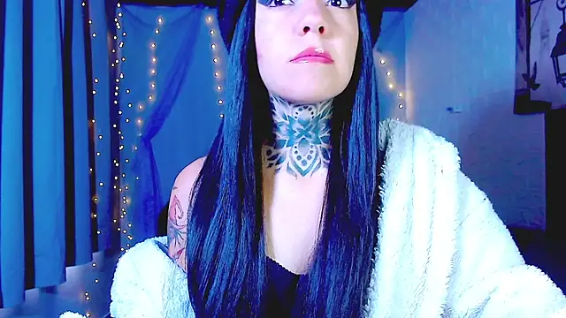 LannieGonzales online show from 04/16/26, 01:01