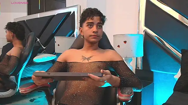 MiikeOthon online show from 04/05/26, 04:31