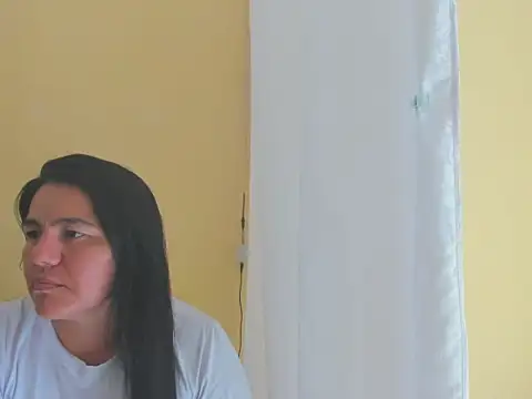 CRIS MILF online show from 04/24/26, 06:54