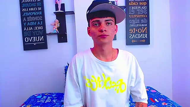 milo hot  online show from 04/01/26, 07:00