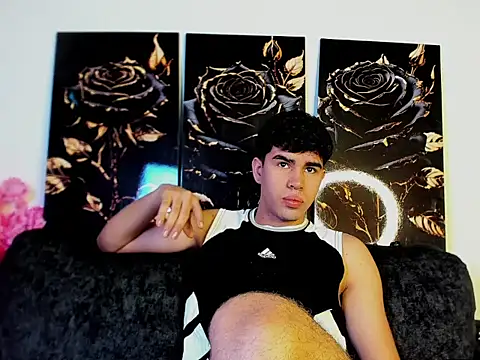 Snapshot of Andy_wood chatting on 04/07/26, 12:27 Andy wood online show from 04/07/26, 12:27