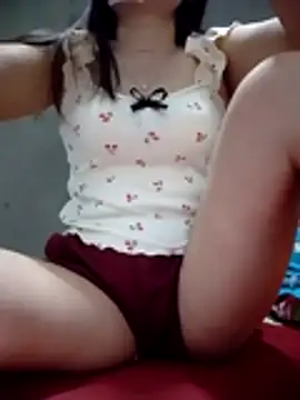 Snapshot of Mi-Naney chatting on 04/03/26, 11:14 Mi-Naney online show from 04/03/26, 11:14