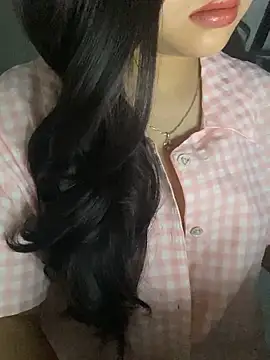 Rosecute11 online show from 04/12/26, 03:11