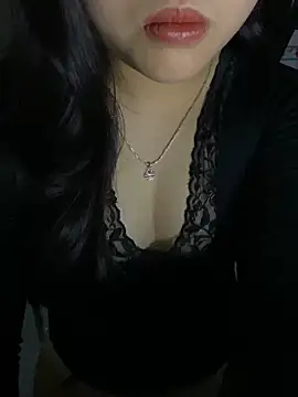 Rosecute11 online show from 04/13/26, 02:55