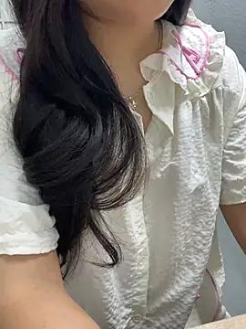 Rosecute11 online show from 04/15/26, 02:57