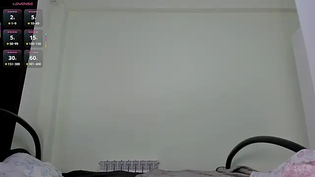 MoonPetite online show from 04/11/26, 04:39