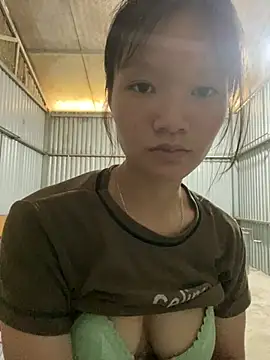 Elisa-a online show from 04/11/26, 09:24