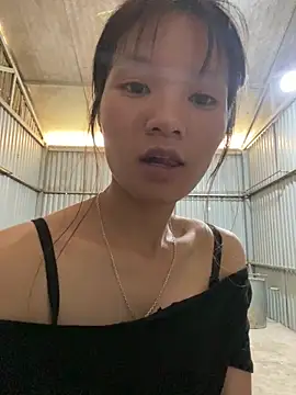 Elisa-a online show from 04/13/26, 04:18