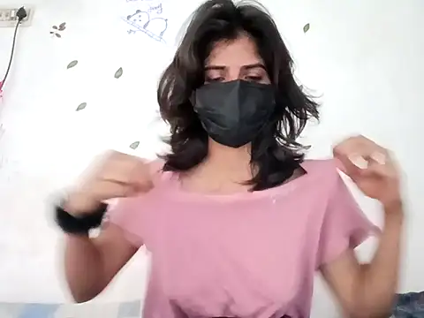 rubisassy14 online show from 04/05/26, 10:12