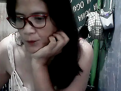 PinayZaira online show from 04/15/26, 07:10