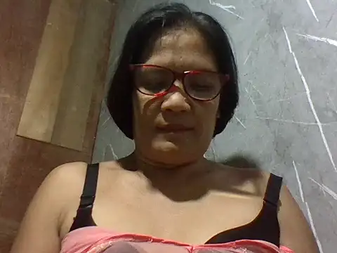PinayZaira online show from 05/22/26, 05:29