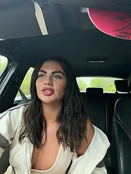 Snapshot of Jessiebx chatting on 04/14/26, 05:19 Jessiebx online show from 04/14/26, 05:19