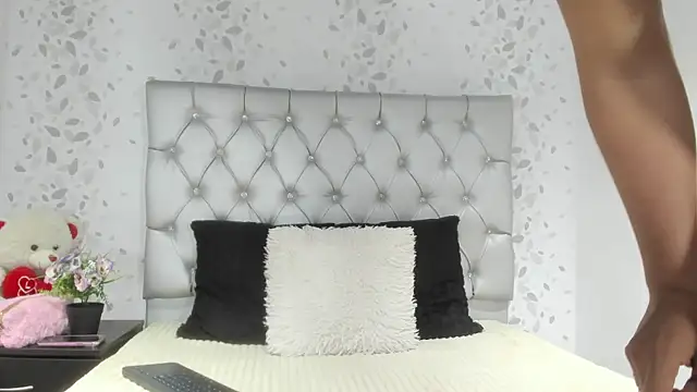 brenda sofia69 online show from 05/08/26, 12:54
