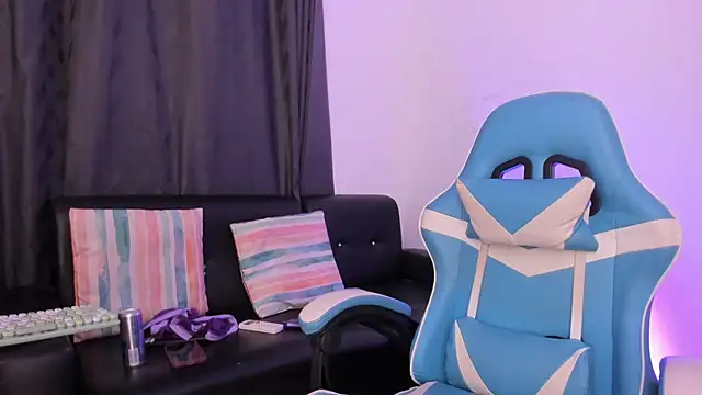 Sunny Page online show from 04/10/26, 04:06