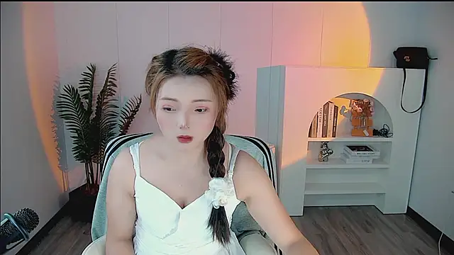 Snapshot of wanqing-5288 chatting on 04/01/26, 09:43 wanqing-5288 online show from 04/01/26, 09:43