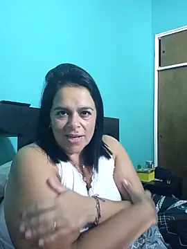 lucianamorocha online show from 04/27/26, 10:46
