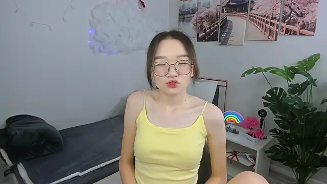 syuri sun online show from 06/20/26, 03:26