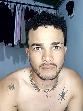 Snapshot of Nicolas_Moncadas chatting on 04/11/26, 05:06 Nicolas Moncadas online show from 04/11/26, 05:06