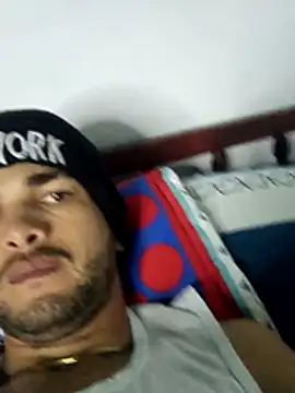 Snapshot of Nicolas_Moncadas chatting on 04/14/26, 12:00 Nicolas Moncadas online show from 04/14/26, 12:00