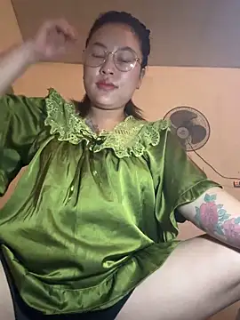 Lina-Naughty online show from 05/18/26, 06:25