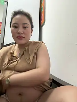 Lina-Naughty online show from 05/29/26, 05:11