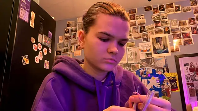 DarylLarrow online show from 04/03/26, 05:22