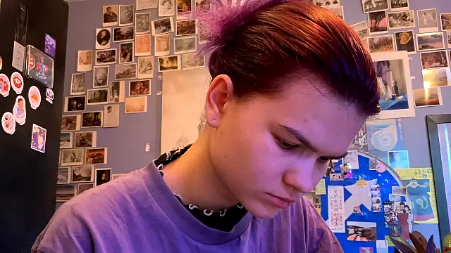 DarylLarrow online show from 04/07/26, 04:13