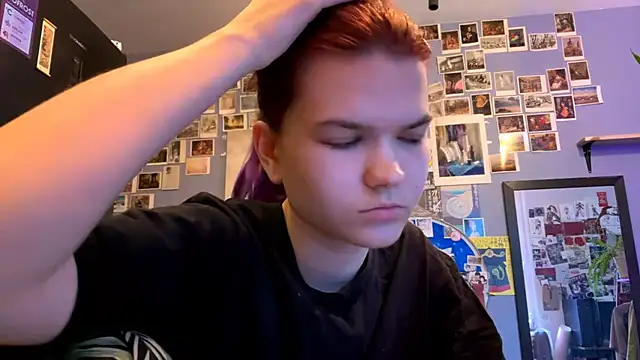 DarylLarrow online show from 04/15/26, 06:53