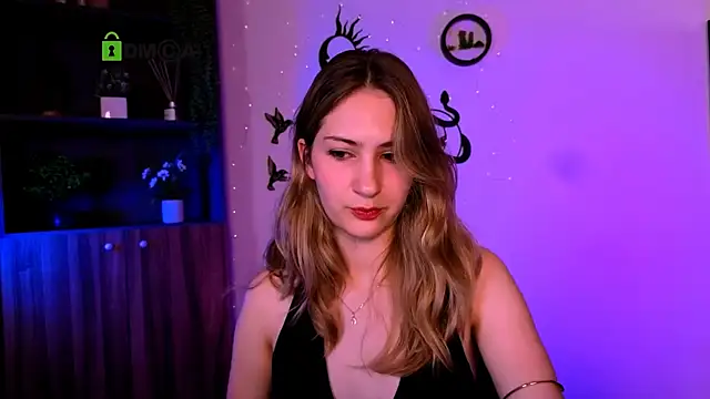 Snapshot of so_hot_rosalie chatting on 07/14/26, 07:19 so hot rosalie online show from 07/14/26, 07:19