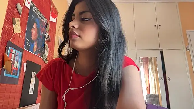 JenniRoutt online show from 04/12/26, 09:25