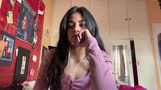 JenniRoutt online show from 04/15/26, 12:45