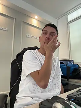 Liam Fiire online show from 04/22/26, 01:12